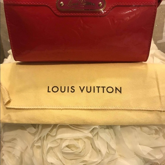 Louis Vuitton Indian Rose Vernis Small Makeup bag - Picture 6 of 6